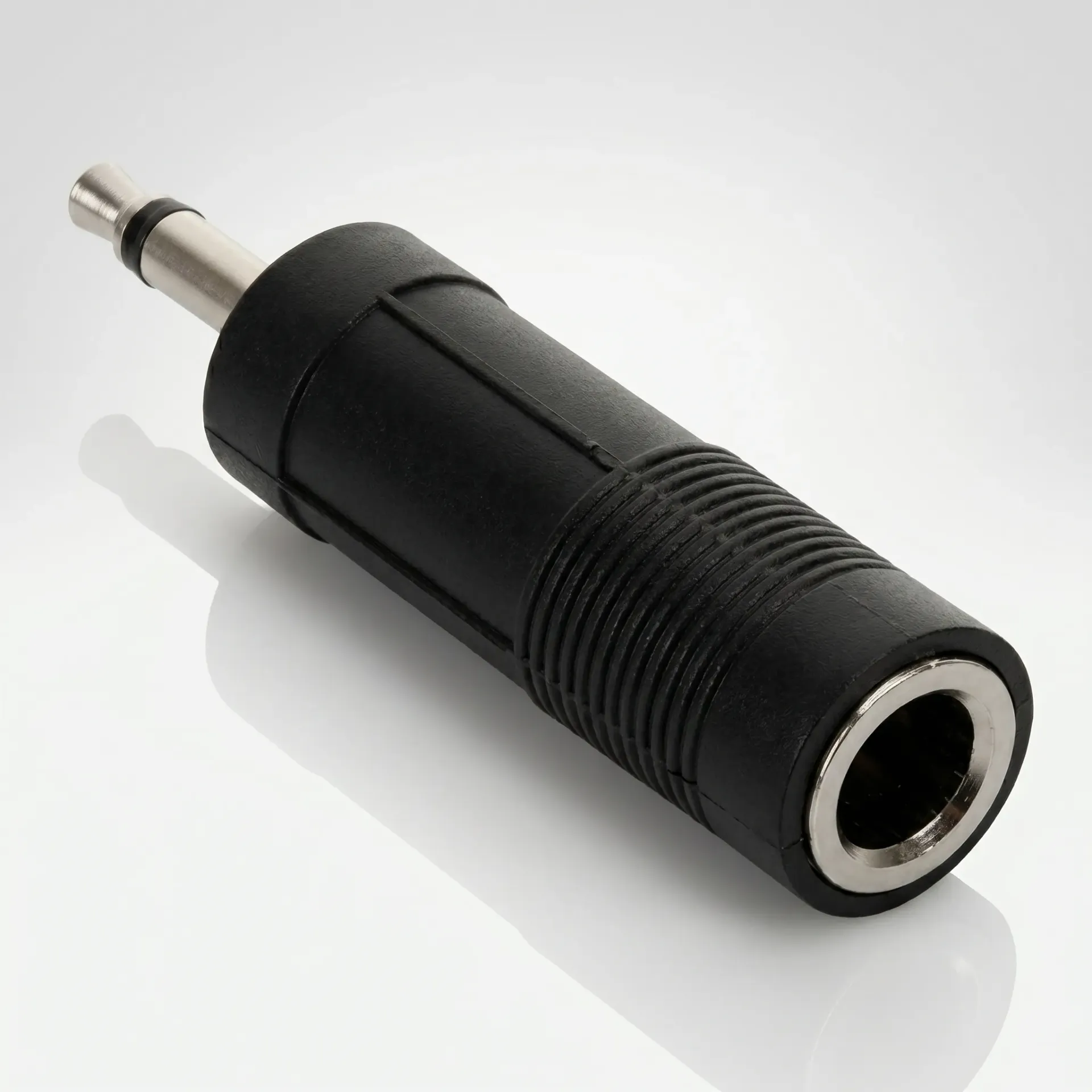 ADAPTADOR 3,5 MONO A HEMBRA 6,5 MONO